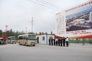 姜大明省長視察濰坊昌大建設集團承建的魯臺經(jīng)貿(mào)會展中心工程